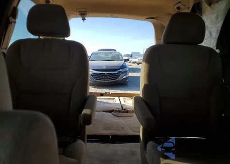 2007 Honda Odyssey Ex z USA, uszkodzony, nr VIN 5FNRL38447B024353